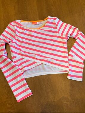 Striped Long Sleeve Crop rashguard in Pink and White - SUNUVA